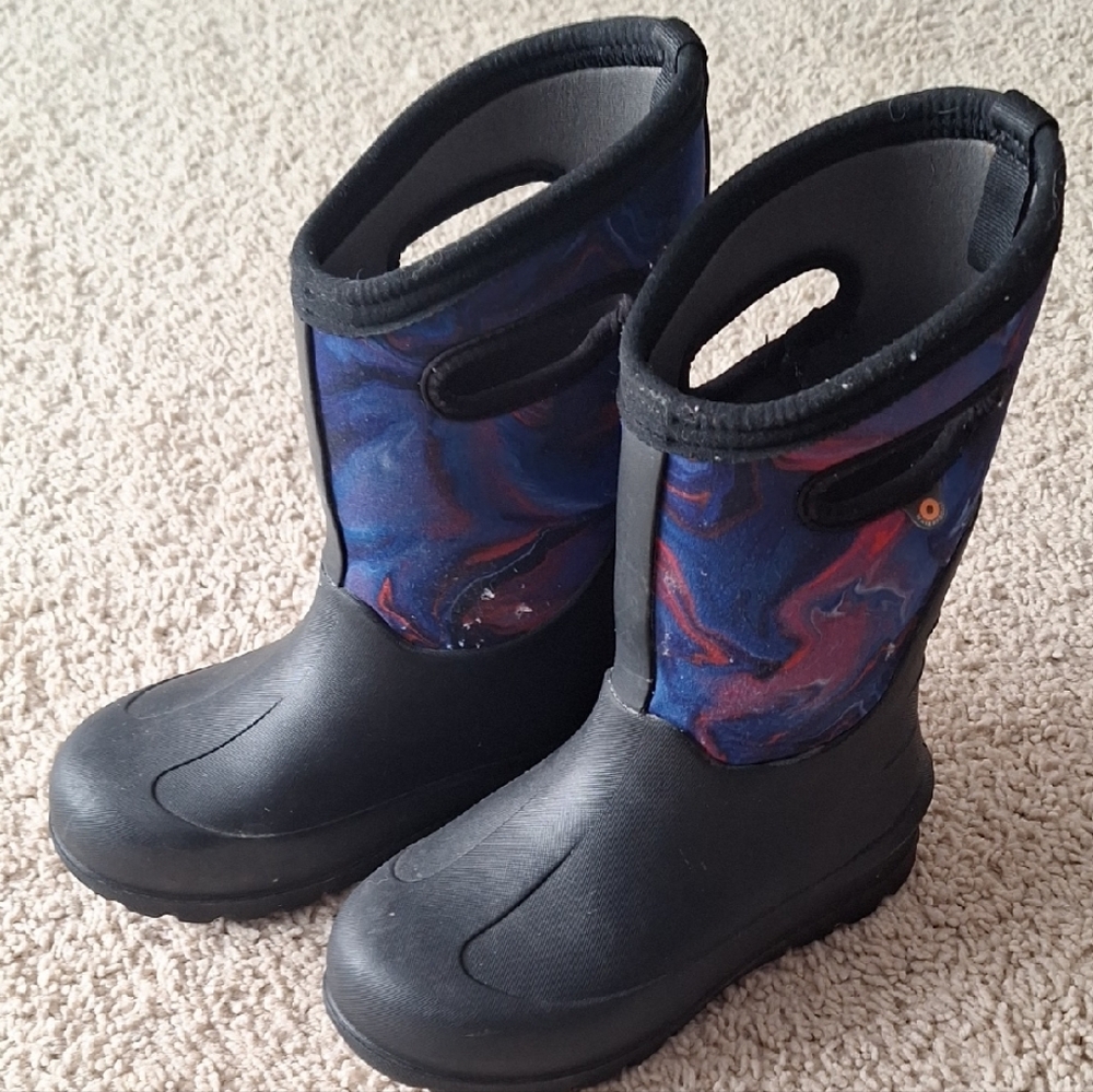 Bogs BIG kid Size 1